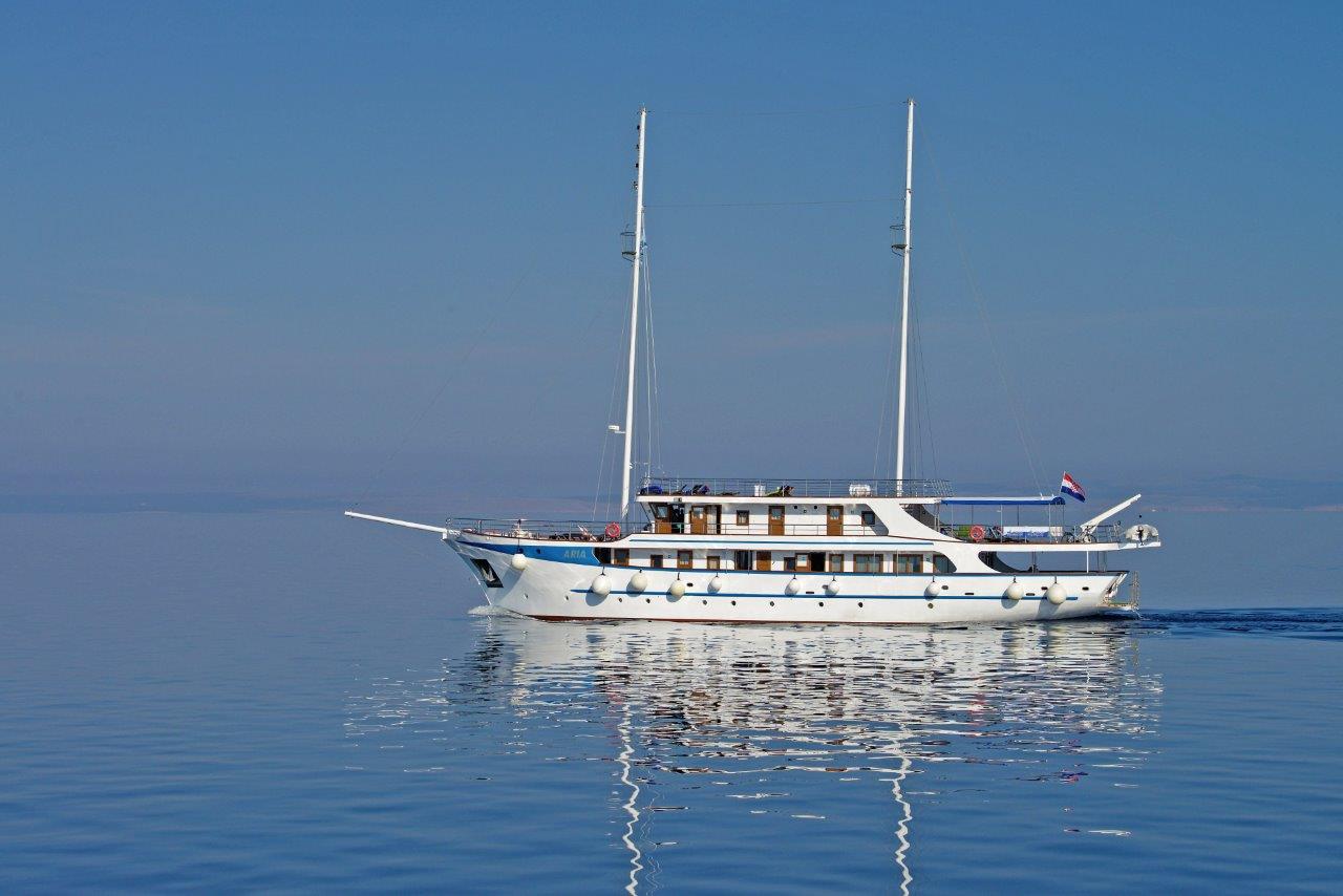 Crucero por lo mas destacados dede Kvarner hacia el norte de Dalmacia (Categoría de Barco Deluxe) - Imagen 7