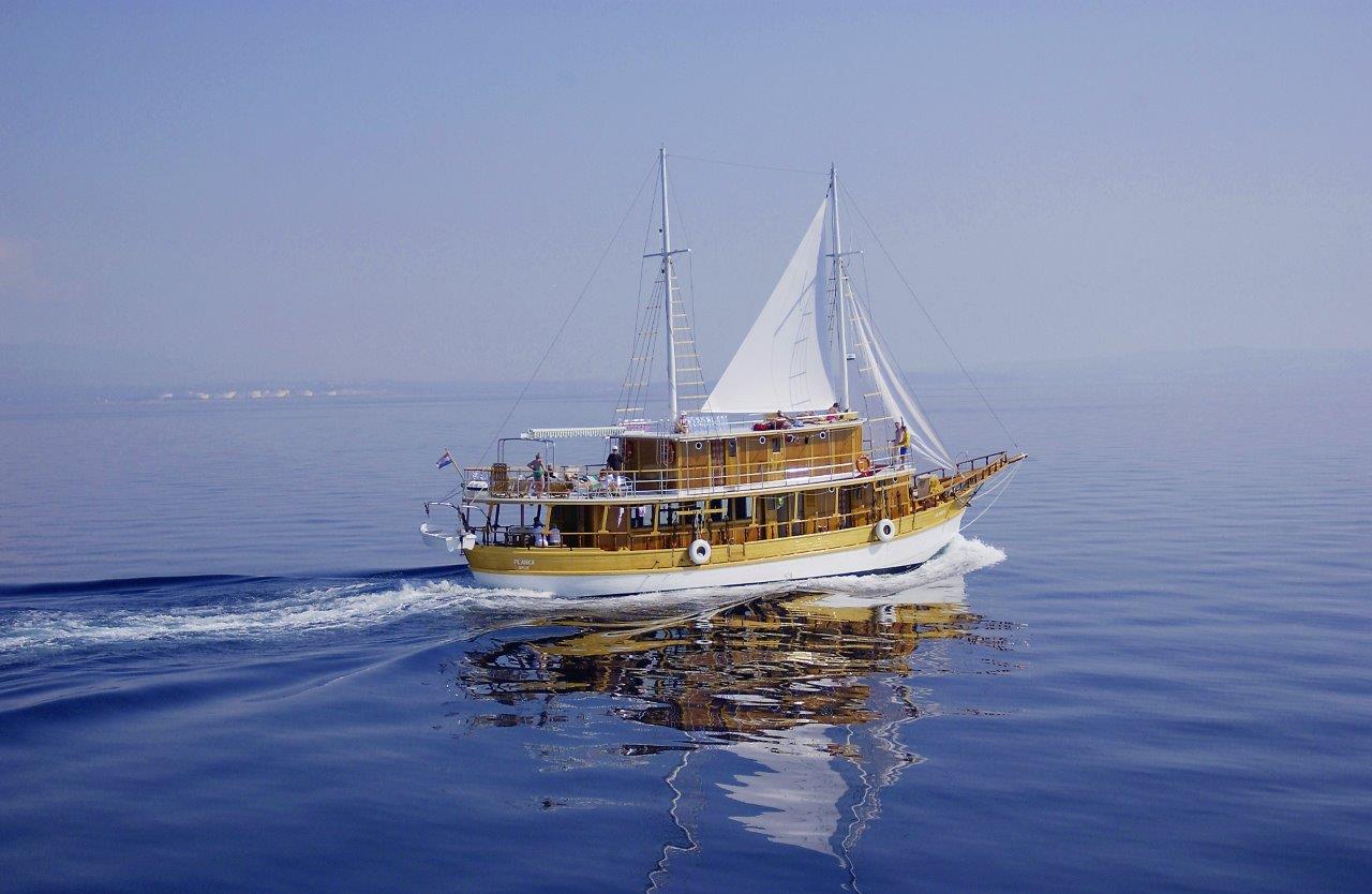 Crucero por lo mas destacados dede Kvarner hacia el norte de Dalmacia (Categoría de Barco Standard) - Imagen 11