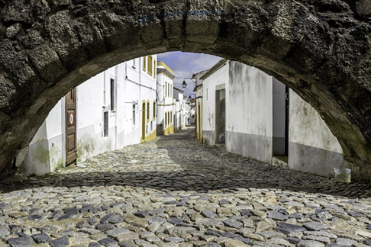 Flamenco y fado, Conducción por cuenta propia (varios países) - Imagen 9